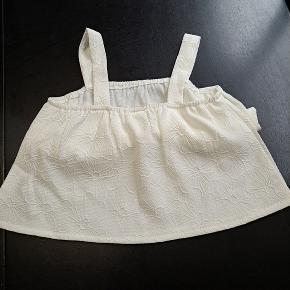 White Top With A big Bow Size 6-9mo. - Picture 7 of 7